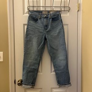 Everlane - The Cheeky Jean